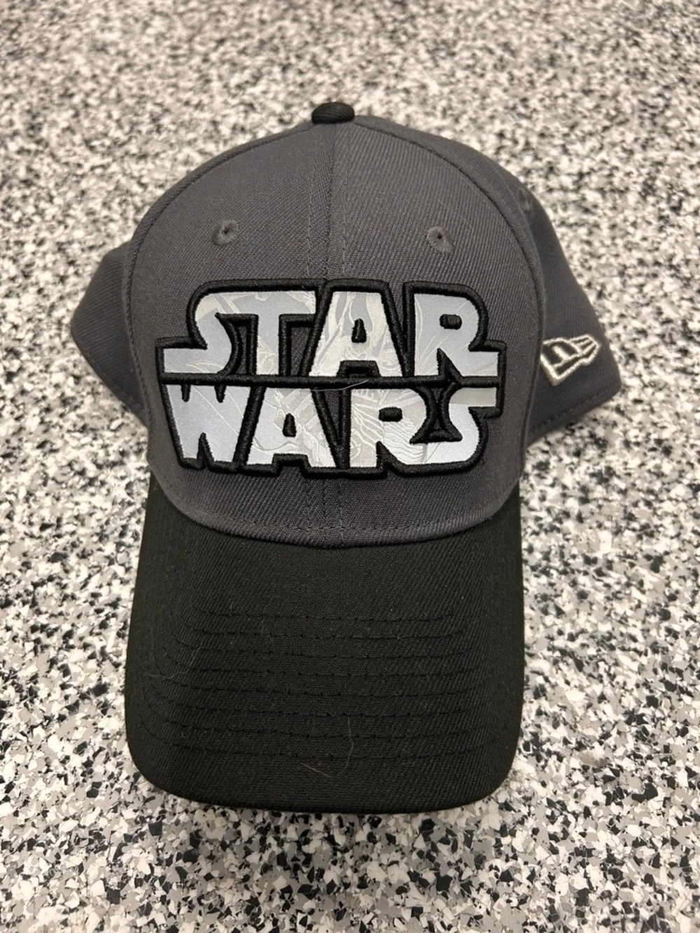 Star Wars Logo Snapback Cap - Gray Crown Black Bill